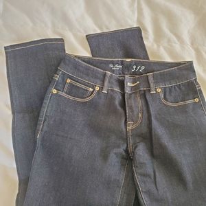 The limited NWOT straight jeans size 0